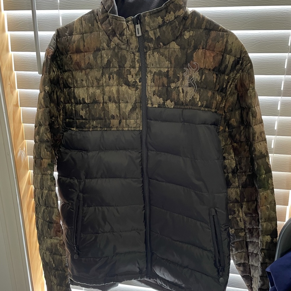 Browning woman’s coat.